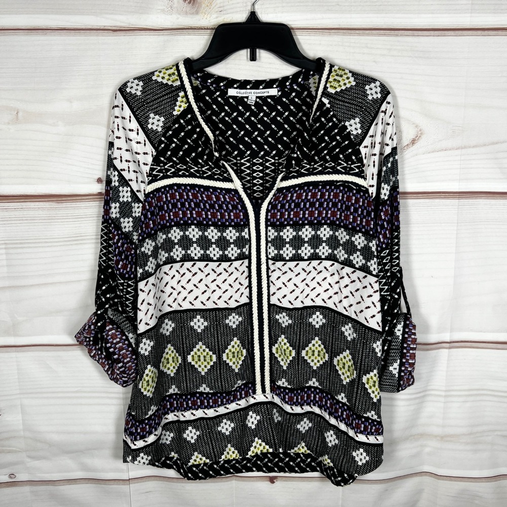 Collective Concepts Blouse Womens Large Black Geometric Print Roll Tab Top